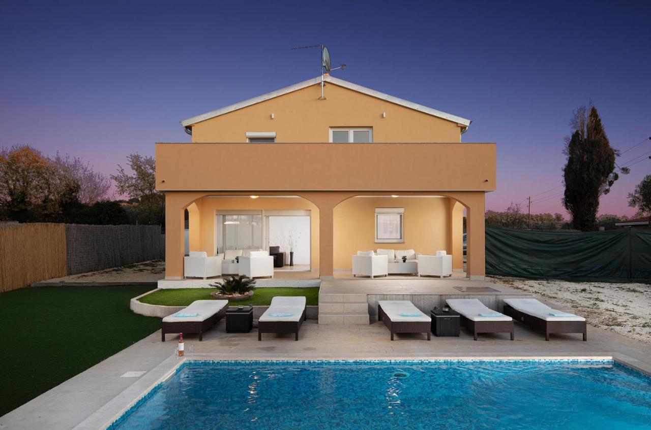Villa Suhalj Medulin Exterior photo